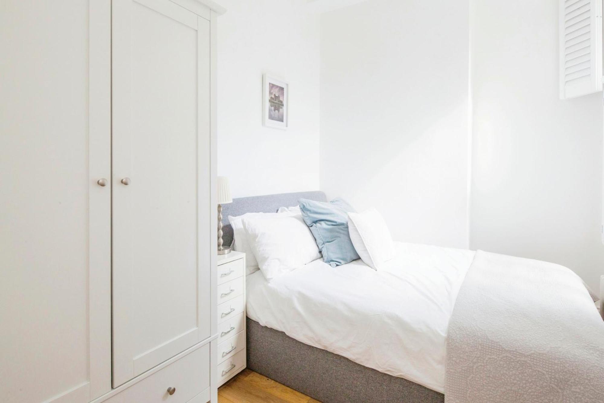 Stylish 2br Flat With Amazing Patio Appartement Londen